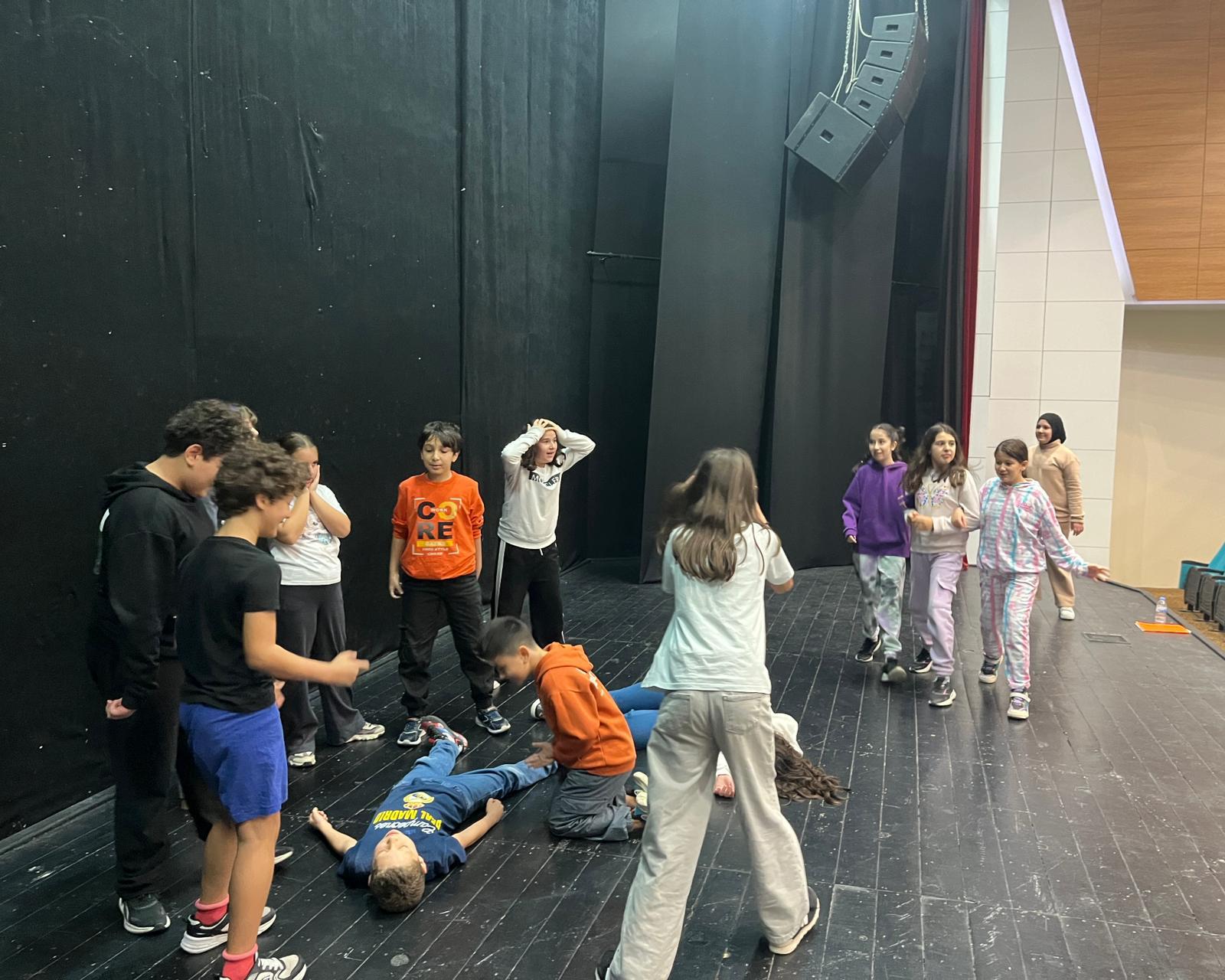 BOZÜYÜK’TE SANATEVİ ÇALIŞMALARI TÜM HIZIYLA DEVAM EDİYOR