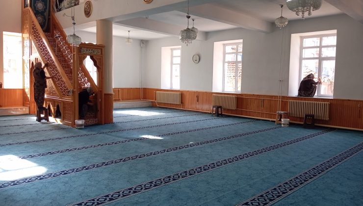 Pazaryeri'nde Camiler Ramazan'a Hazırlandı