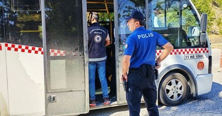 BİLECİK’TE DÜZENSİZ GÖÇ DENETİMİ