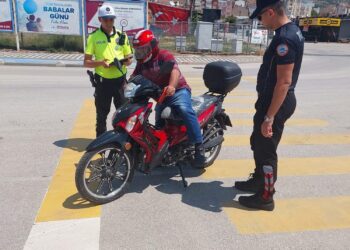 310 MOTOSİKLET SÜRÜCÜSÜ KONTROL EDİLDİ